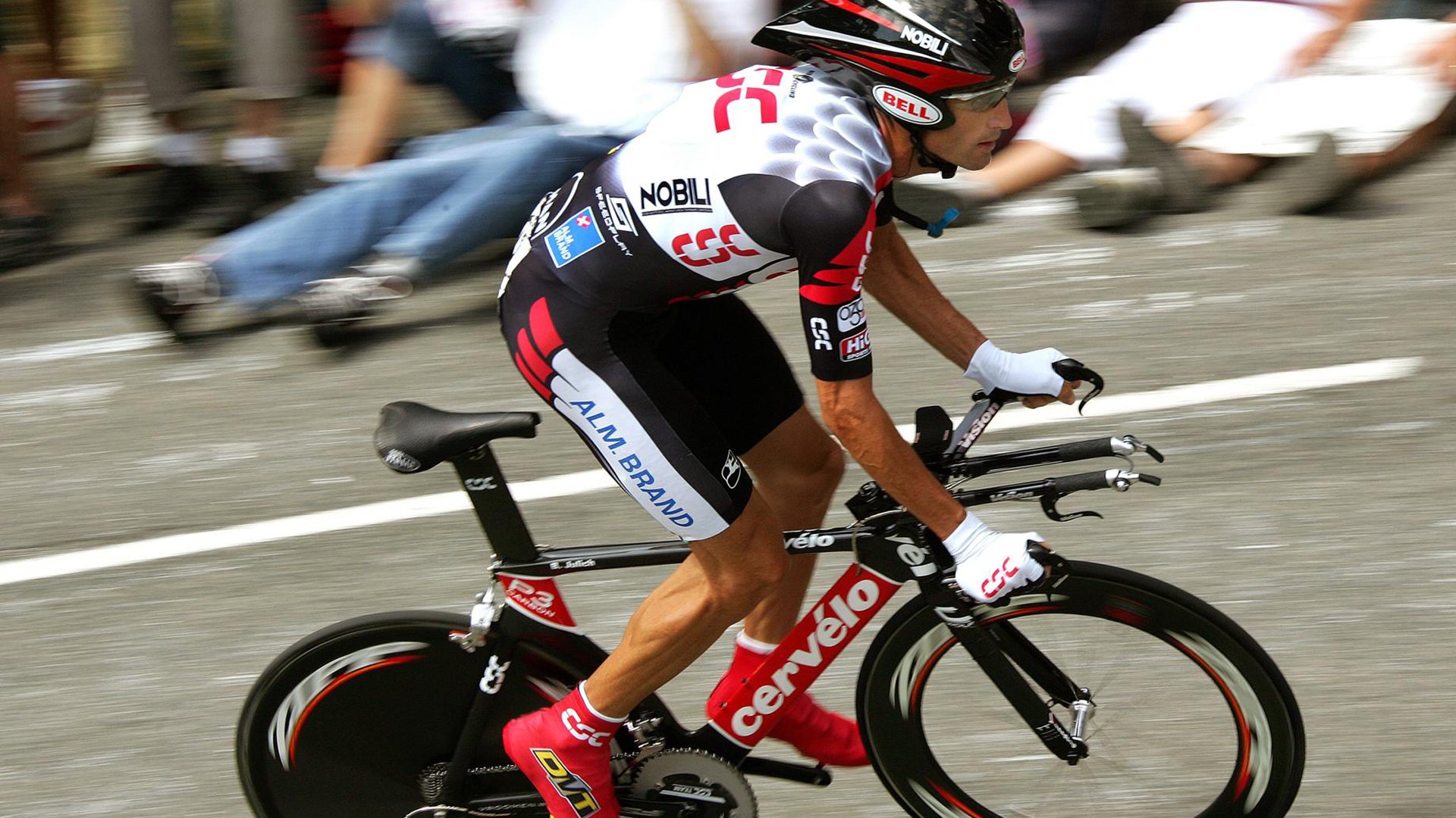 绿金战纪，凯尔特人跨越篮球文明的对话，张镇麟在纪录中重写东方期待