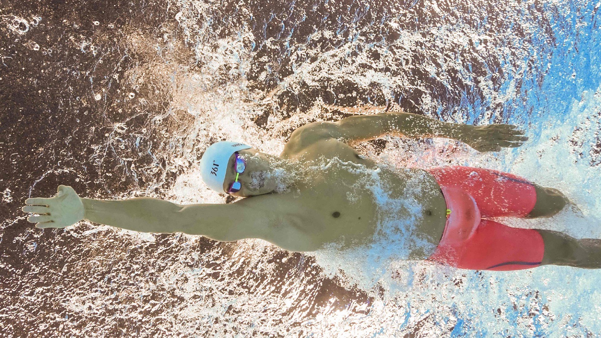 中场蓝图,当恩佐的节拍器让黄潜艇碾碎南美防线