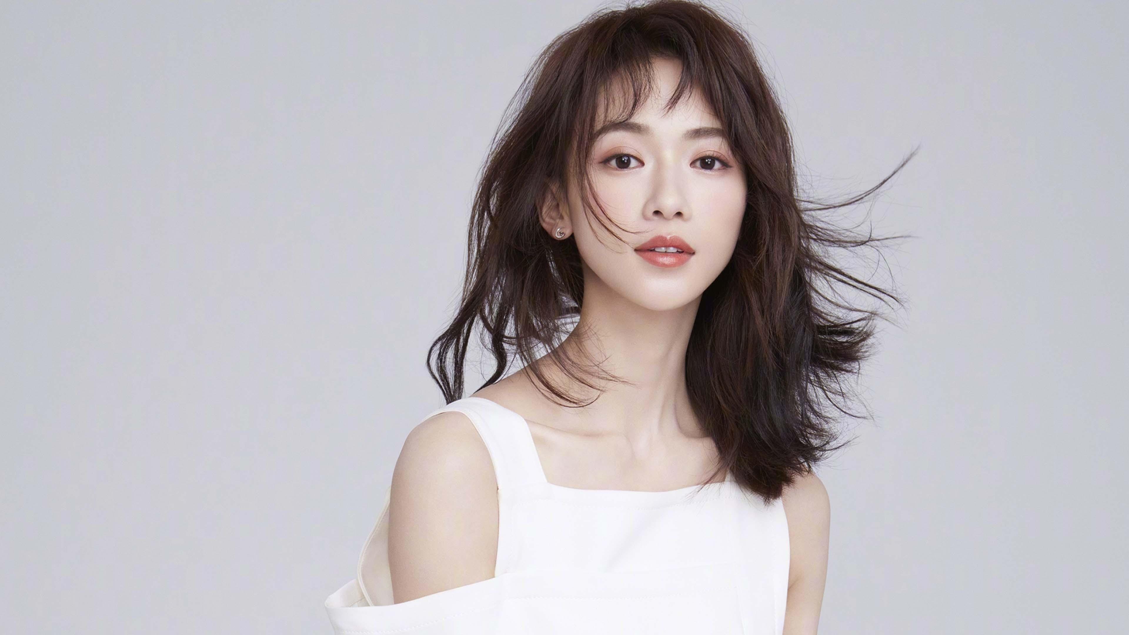 佩德里引擎轰鸣，当足球横扫玻利维亚高原，F1赛道上的世纪接管